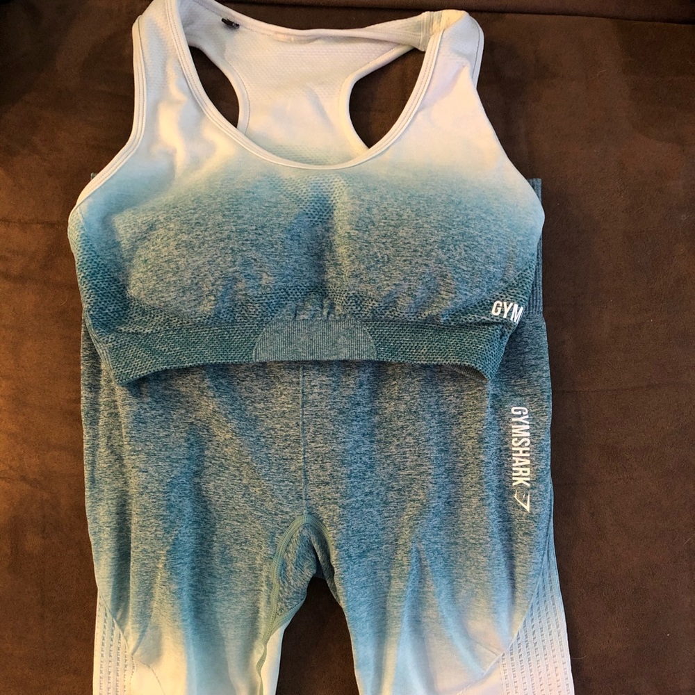 Gymshark ombré leggings and bra set